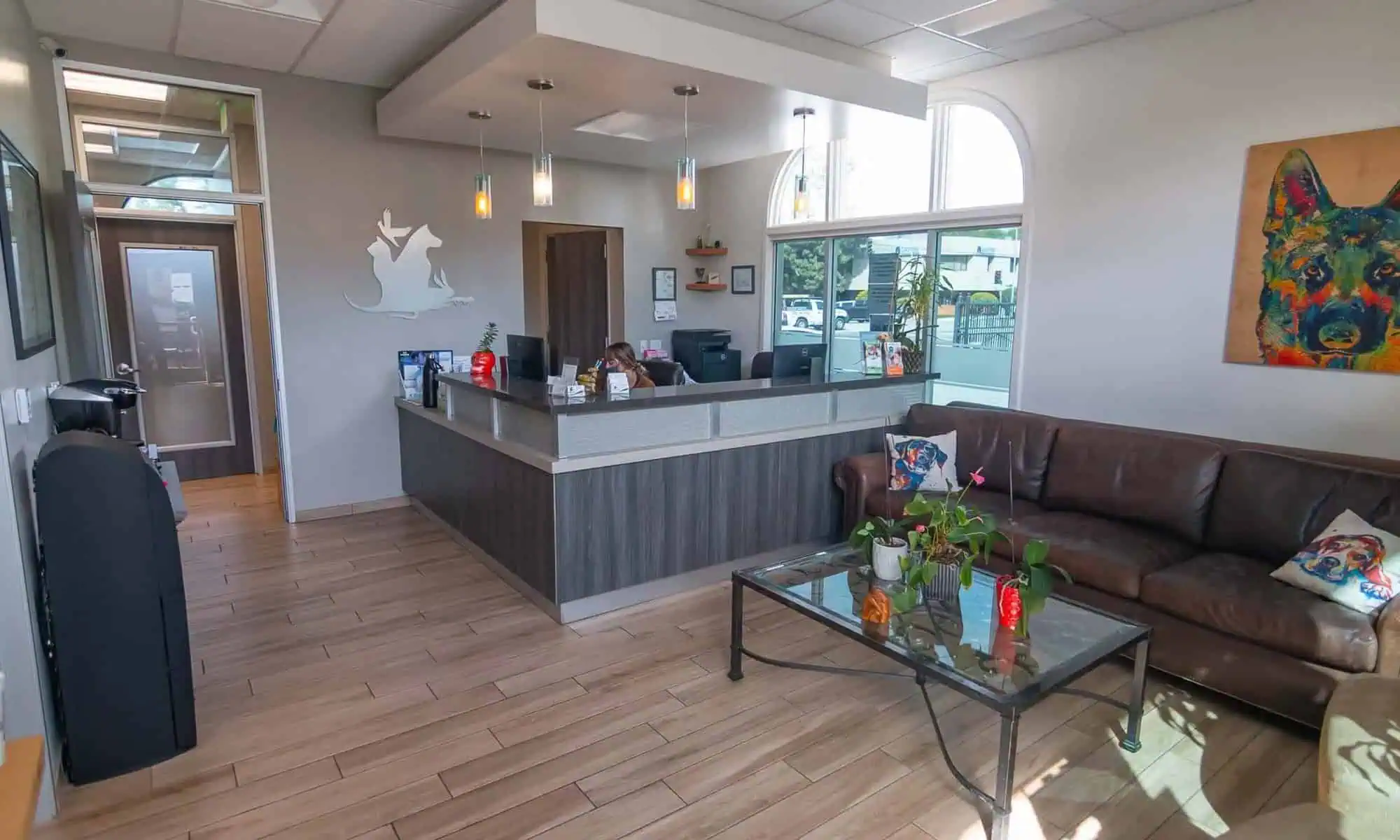 Paws and Claws Veterinary Hospital and Mobile Vet